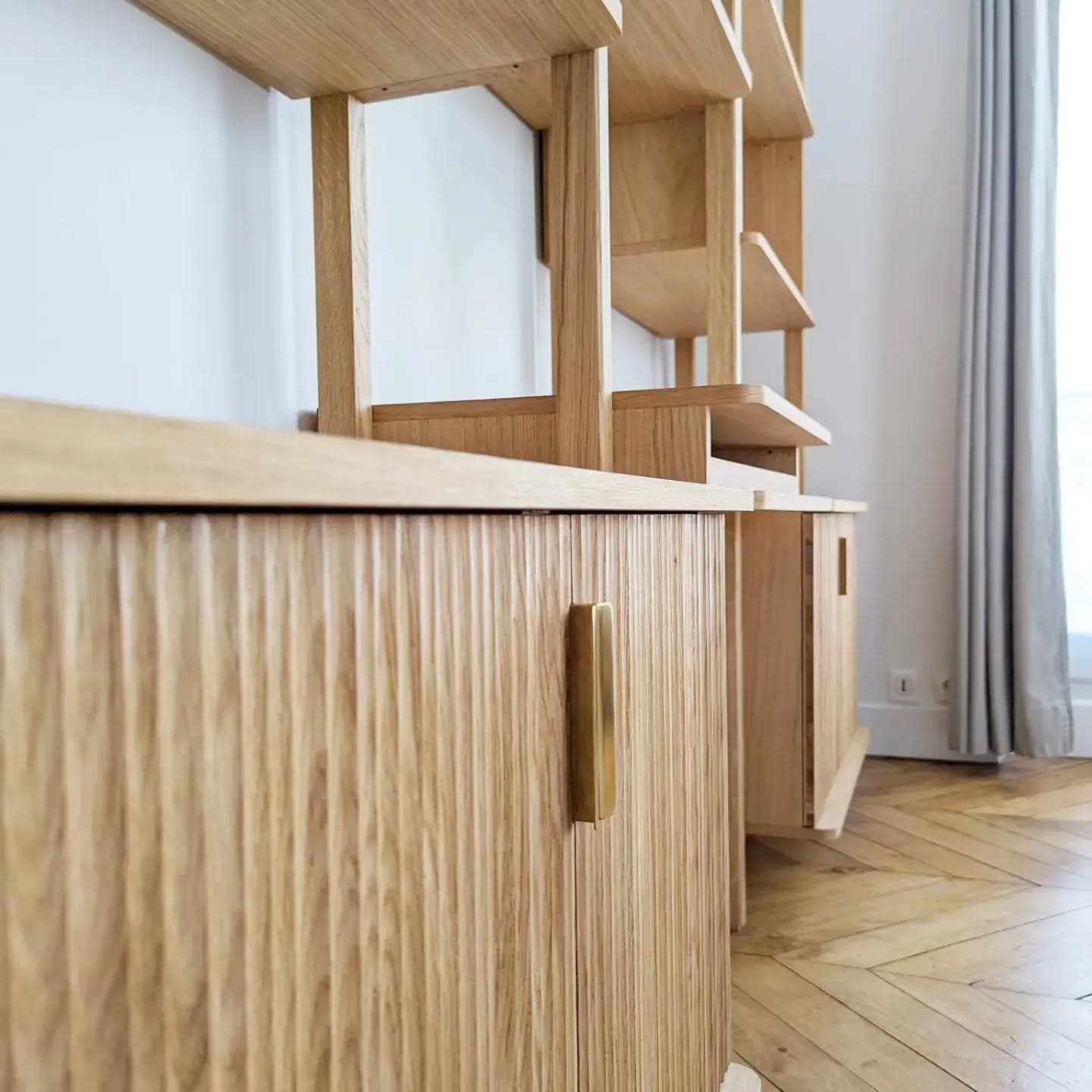 Bibliothèque en chêne massif — photo 2